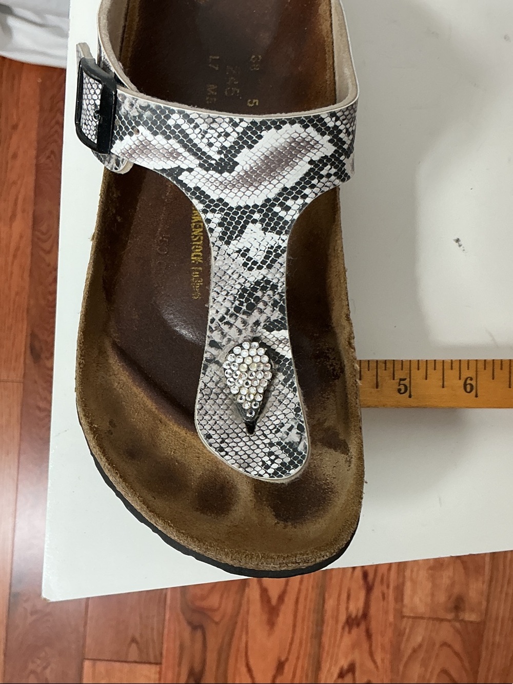 Birkenstock Snake-Print Toe-Thong Sandals - Picture 9 of 9